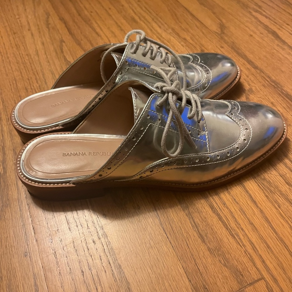 Banana republic metallic loafer mule 7.5